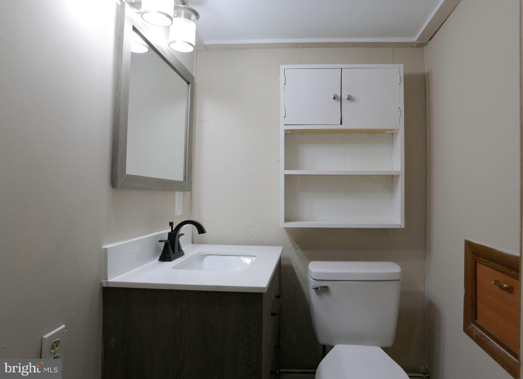 516 Hampden Road Upper Darby, PA 19082 - Photo 15 of 21 Bathroom 2