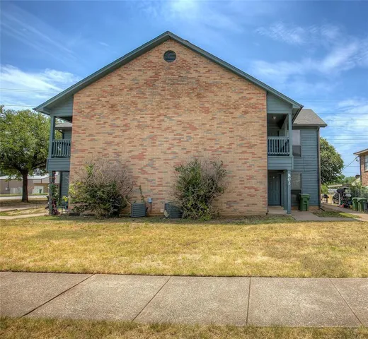 $1,195 | 803 Treadwell Court, Unit A, Hurst, TX 76053