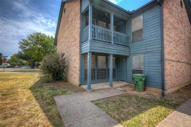 $1,195 | 803 Treadwell Court, Unit A, Hurst, TX 76053