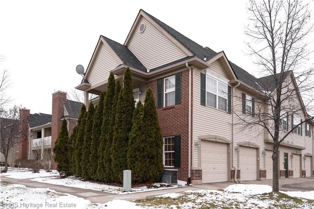 4149 Hampton Ridge Boulevard Howell, MI 48843 - Photo 4 of 33