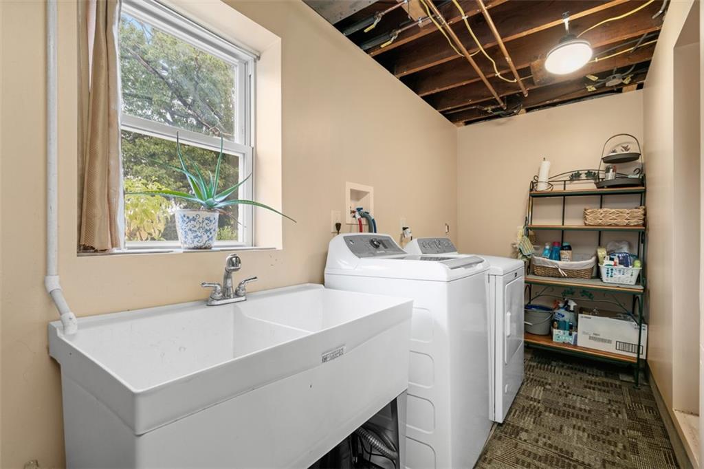 217 McMichael Road Carnegie, PA 15106 - Photo 28 of 38 a utility room with sink dryer and washer