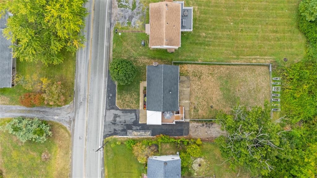 217 McMichael Road Carnegie, PA 15106 - Photo 38 of 38 a view of a balcony with an outdoor space