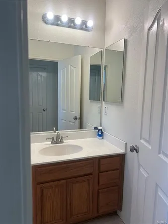 $549,000 | 17385 Stone Celler Way, Lathrop, CA 95330