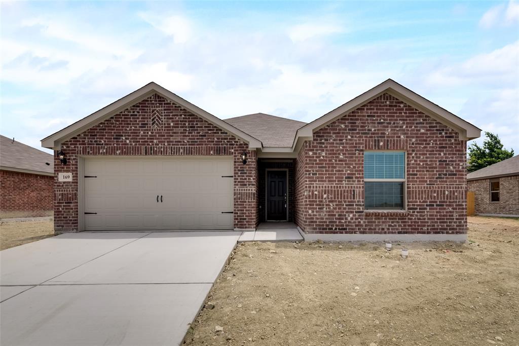 169 Cattlemans Creek Road Newark, TX 76071 - Photo 2 of 19