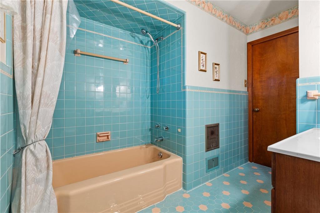 629 Ravencrest Road Pittsburgh, PA 15215 - Photo 17 of 25 Gallery Image 17