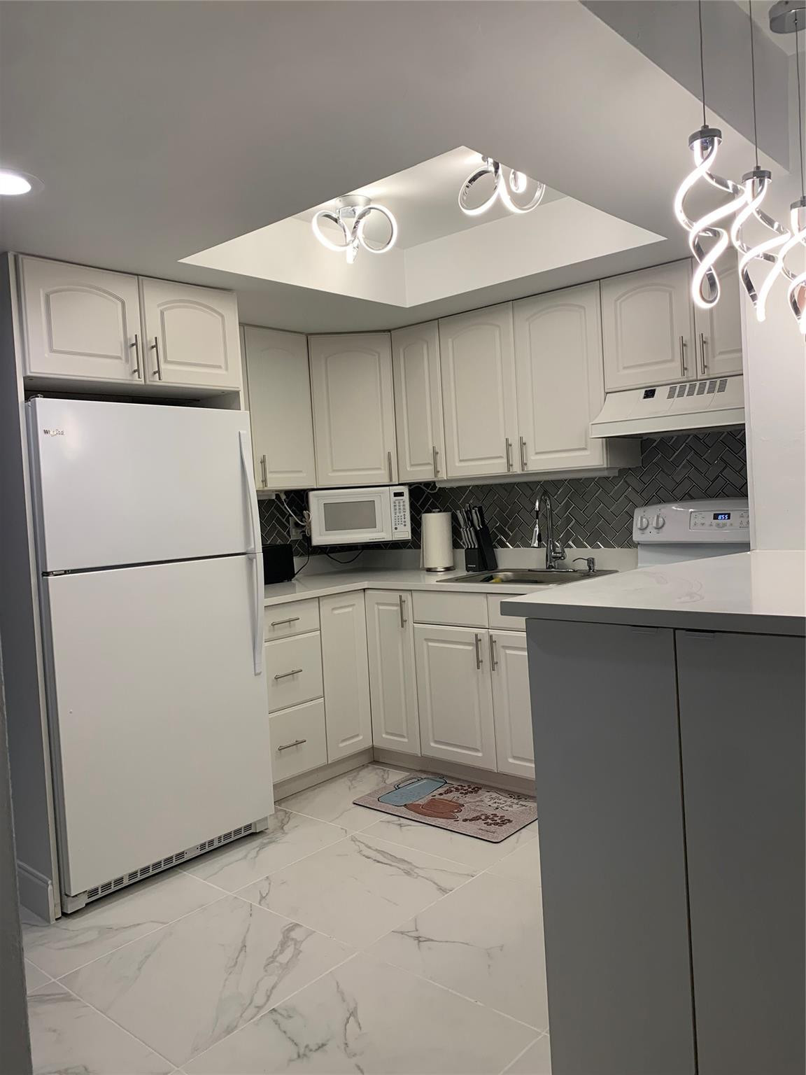 1110 North Riverside Drive, Unit 25 Pompano Beach, FL 33062 - Photo 1 of 17 Photo 1