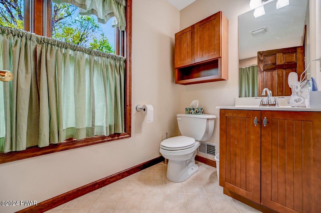 101 Rosewood Drive Greentown, PA 18426 - Photo 37 of 85 Master Bath