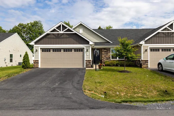 $414,900 | 81 South Peak Drive, McGaheysville, VA 22840