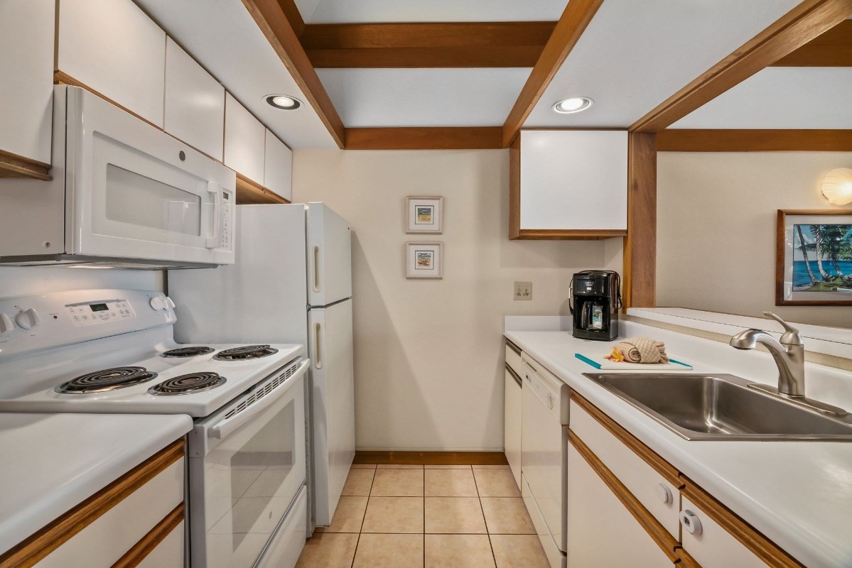 2253 Poipu Road, Unit 332 Koloa, HI 96756 - Photo 13 of 30 Gallery Image 13