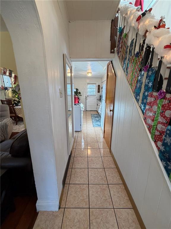 2219 Edgebrook Avenue Pittsburgh, PA 15226 - Photo 6 of 19 a hallway view with staircase