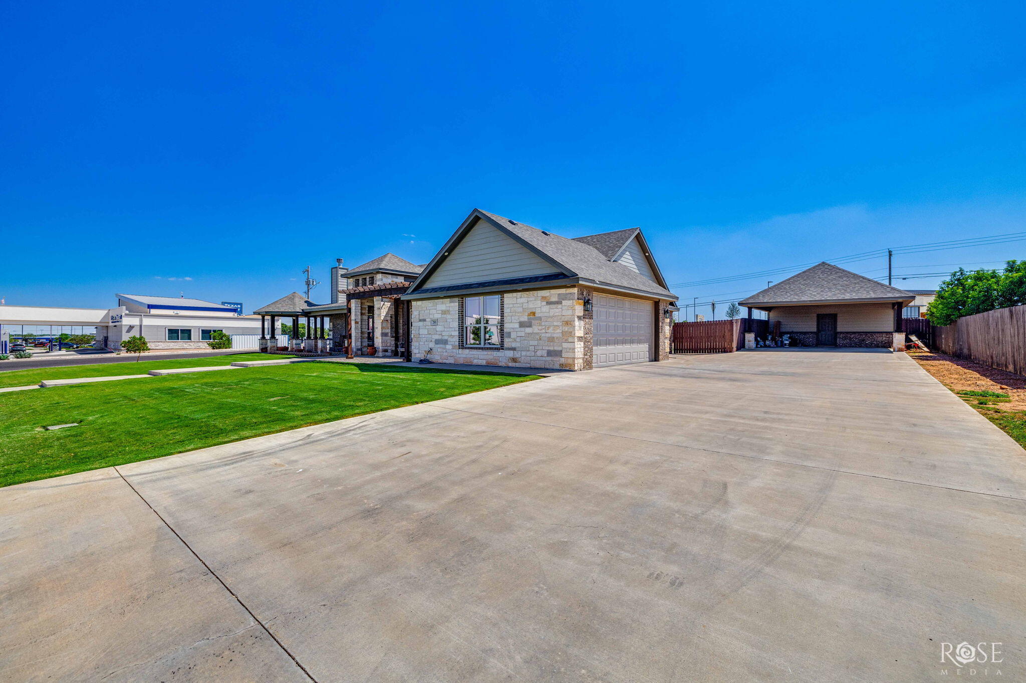 201 Burlington Road San Angelo, TX 76901 - Photo 4 of 30 4-web-or-mls-image - 2-4