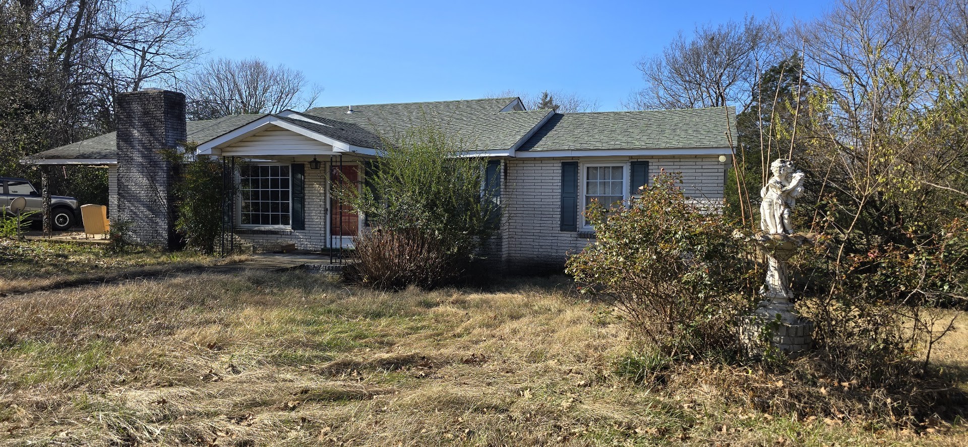 117 Pleasant View Road White Bluff, TN 37187 - Photo 3 of 21 front view of a house with a yard
