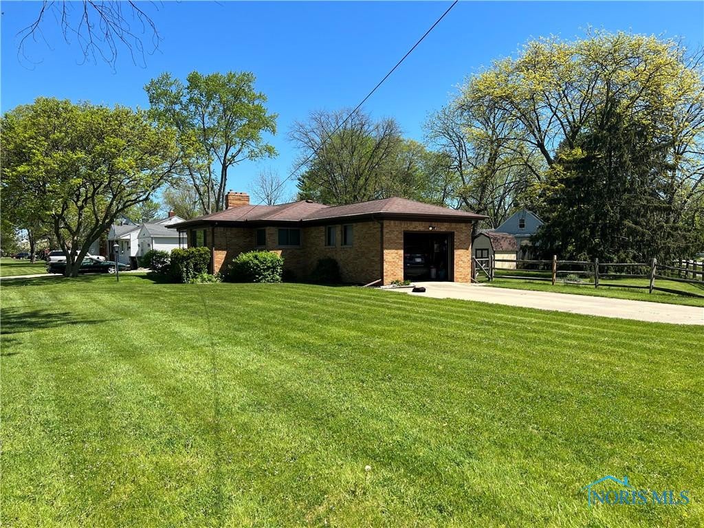 1112 Craig Road Maumee, OH 43537 - Photo 8 of 12 Gallery Image 8