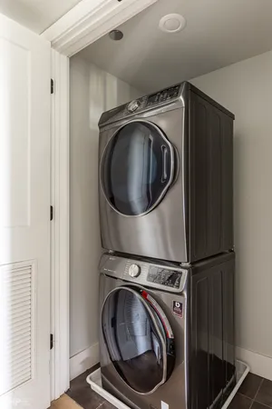 $2,935 | 729 North Sangamon Street, Unit 302, Chicago, IL 60642