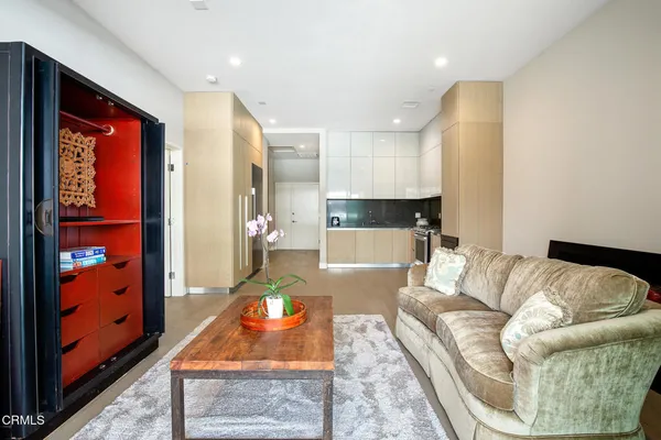 $4,200 | 388 Cordova Street, Unit 305, Pasadena, CA 91101