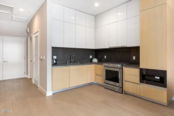 $4,200 | 388 Cordova Street, Unit 305, Pasadena, CA 91101