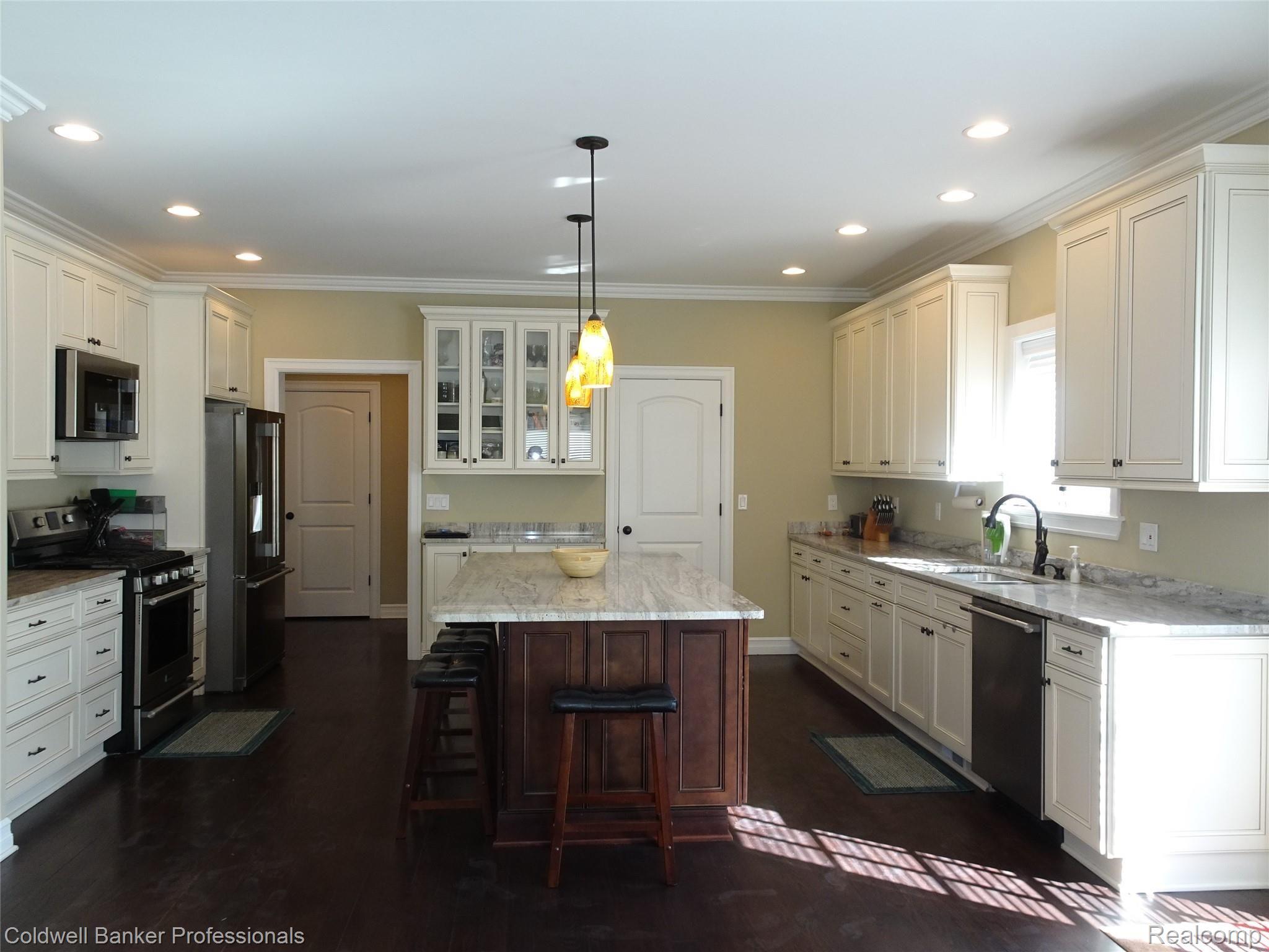 2729 Harrison Avenue Rochester, MI 48307 - Photo 13 of 53 DSC05507.JPG