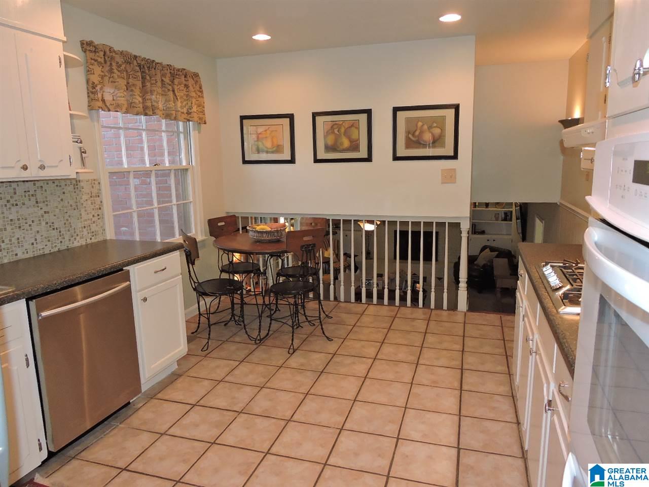1781 Cornwall Road Birmingham, AL 35226 - Photo 10 of 40