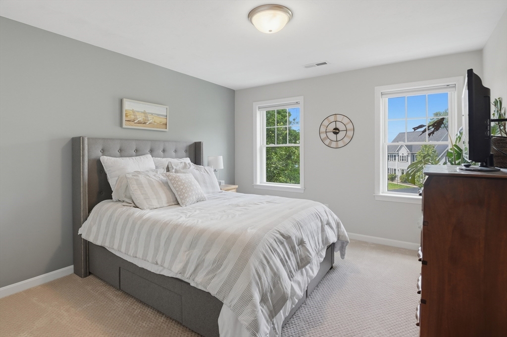 2 Klondike Road Grafton, MA 01560 - Photo 21 of 41