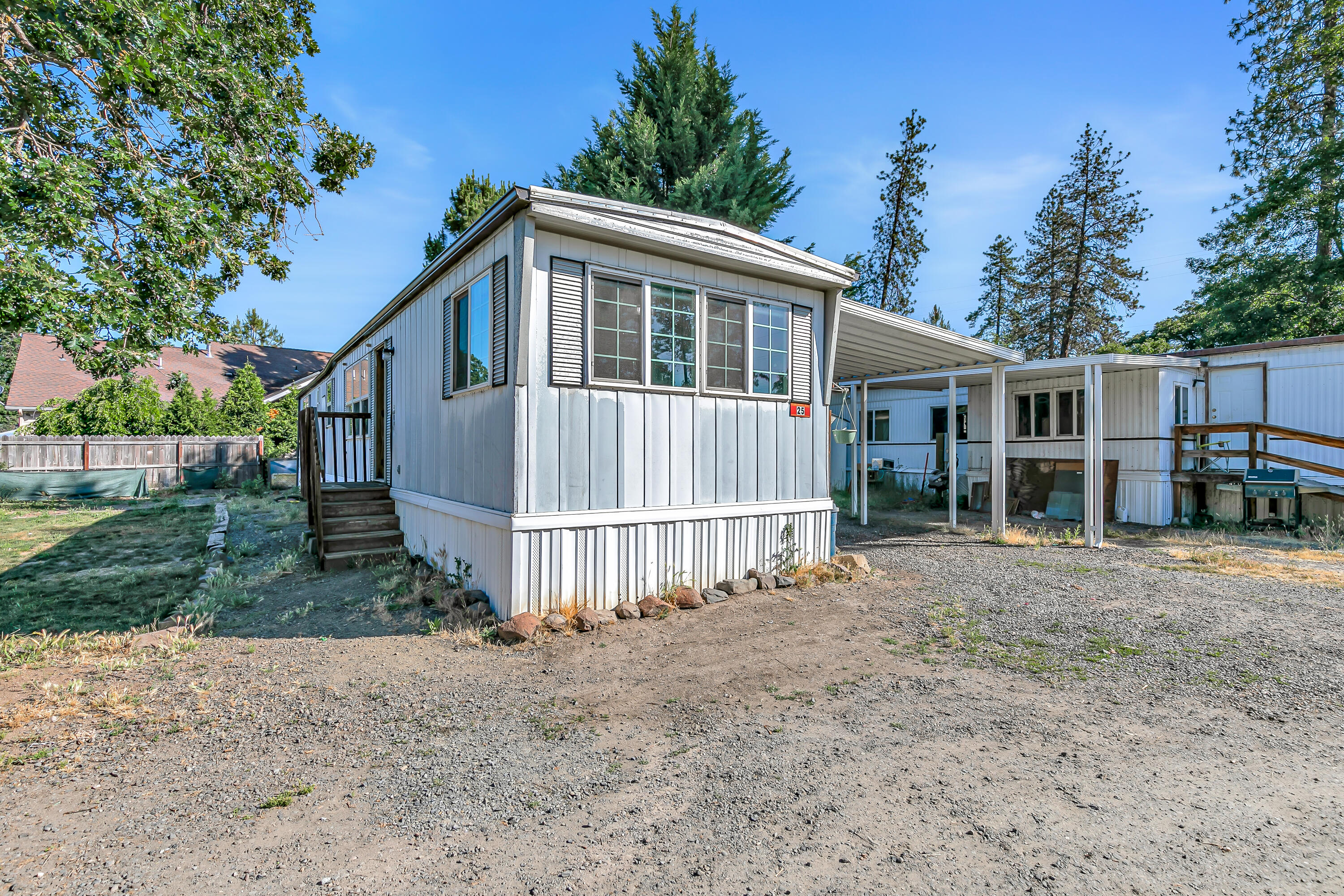11427 Blackwell Road, Unit 25 Central Point, OR 97502 - Photo 20 of 24 9R9A3304