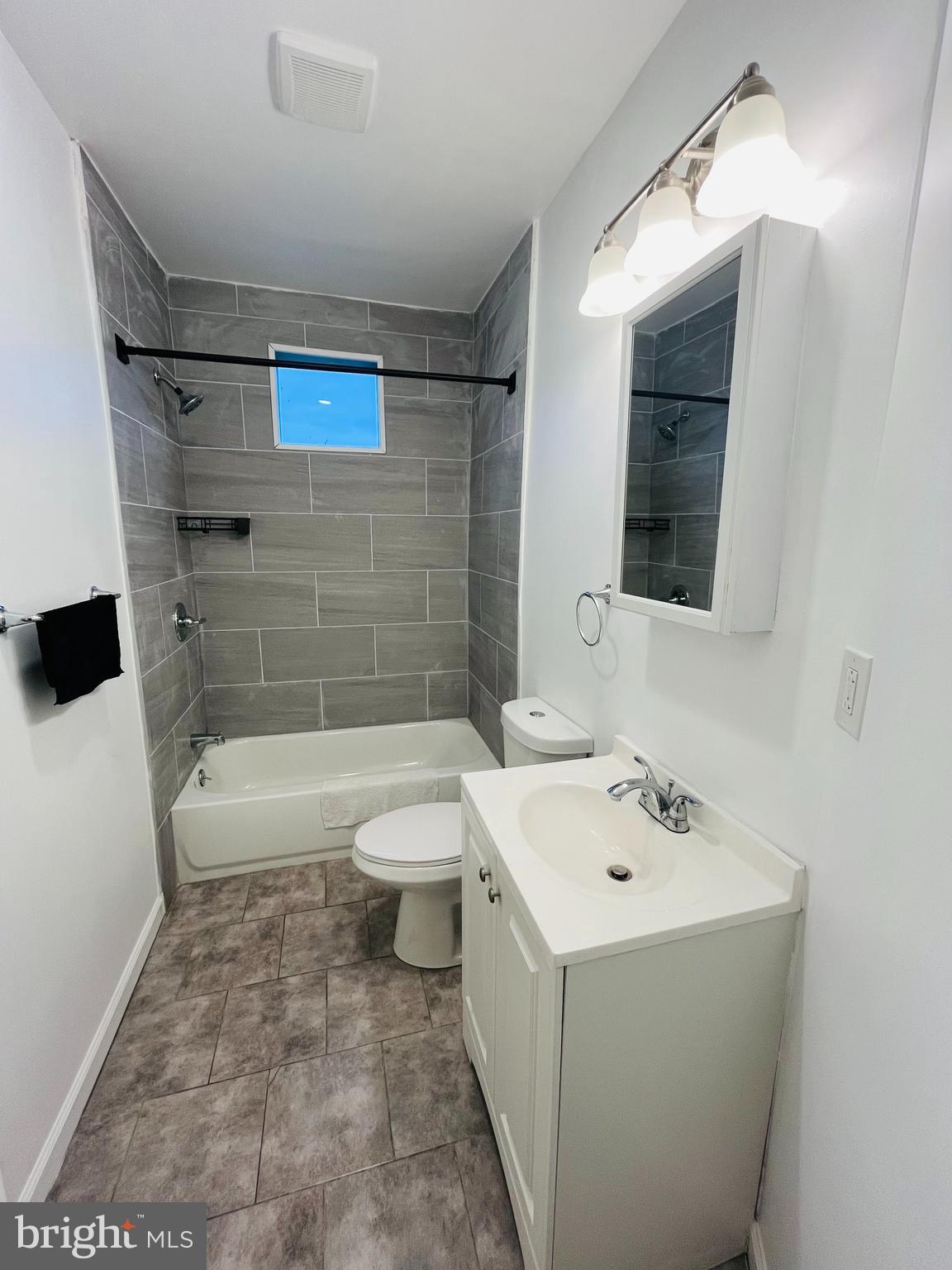 6249 Reedland Street, Unit 2 Philadelphia, PA 19142 - Photo 3 of 8