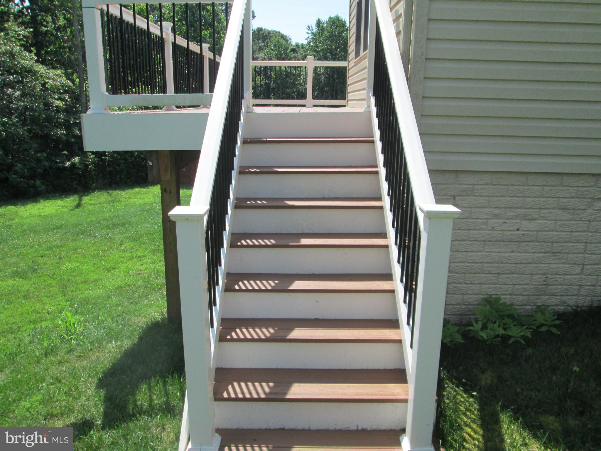 900 Gladway Road Baltimore, MD 21220 - Photo 23 of 68 Stairs from Deck to Huge Rear Yard