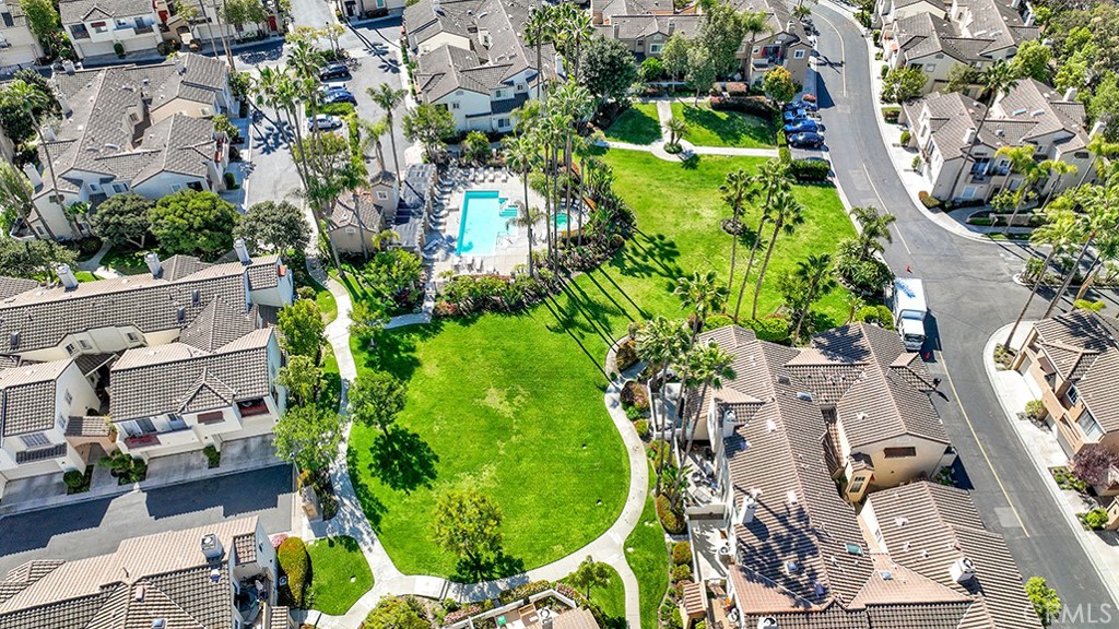 85 Chandon Laguna Niguel, CA 92677 - Photo 4 of 32 Chandon Community Pool & Spa