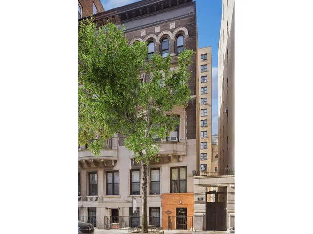 a view of a building