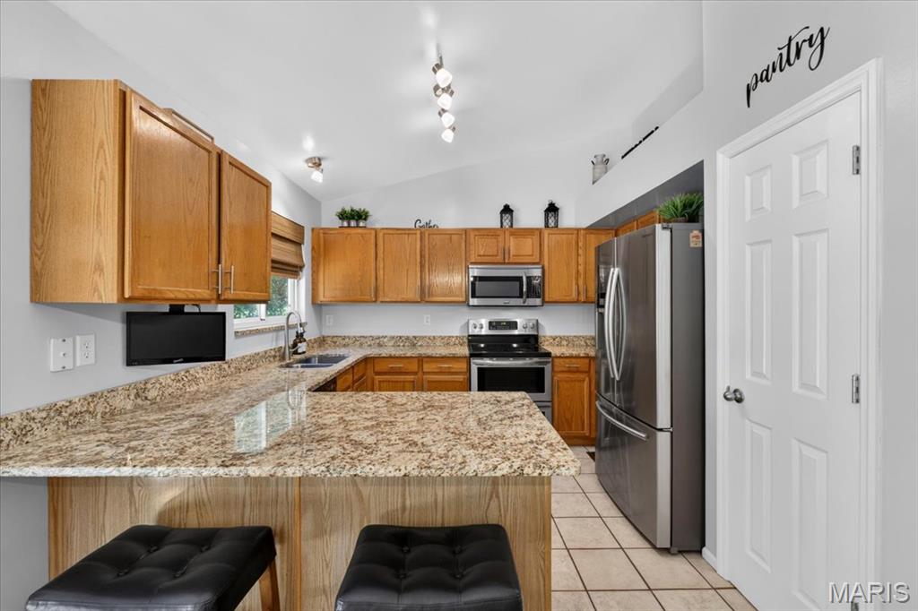 1815 Fox Pointe Drive Arnold, MO 63010 - Photo 13 of 39