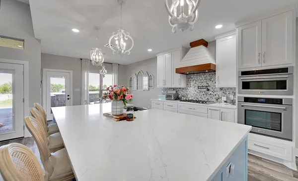 $995,000 | 633 North Stovall Drive, Waco, TX 76706