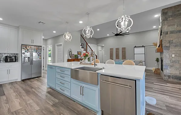 $995,000 | 633 North Stovall Drive, Waco, TX 76706