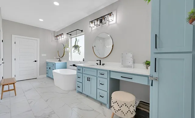 $995,000 | 633 North Stovall Drive, Waco, TX 76706