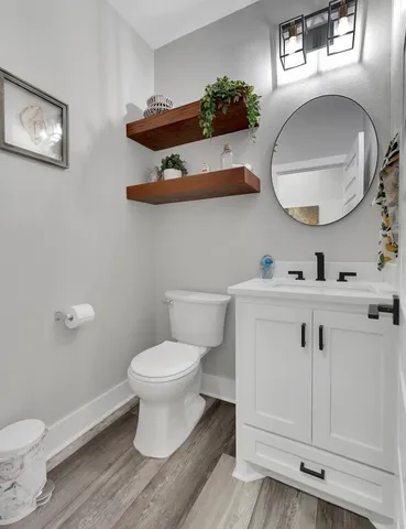 $995,000 | 633 North Stovall Drive, Waco, TX 76706