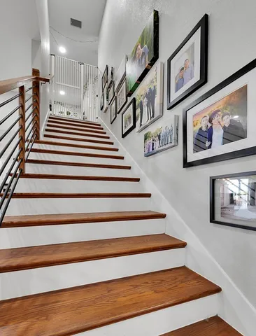 $995,000 | 633 North Stovall Drive, Waco, TX 76706