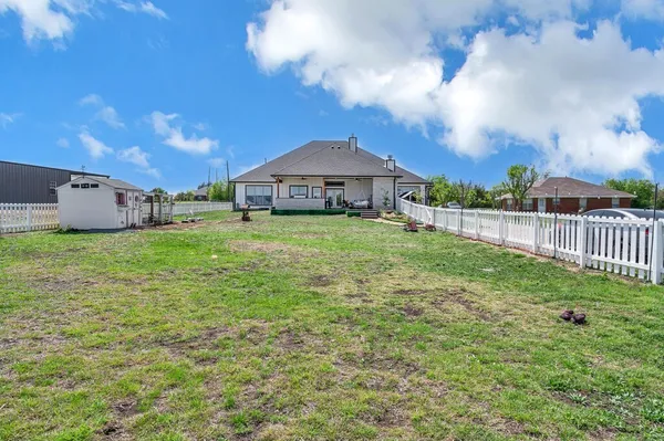 $995,000 | 633 North Stovall Drive, Waco, TX 76706