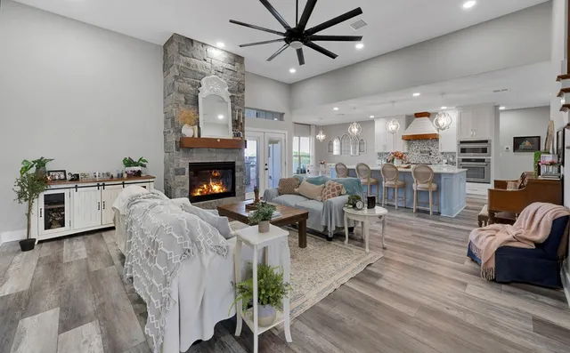 $995,000 | 633 North Stovall Drive, Waco, TX 76706