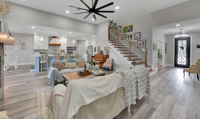 $995,000 | 633 North Stovall Drive, Waco, TX 76706