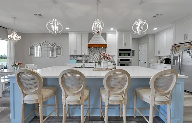 $995,000 | 633 North Stovall Drive, Waco, TX 76706