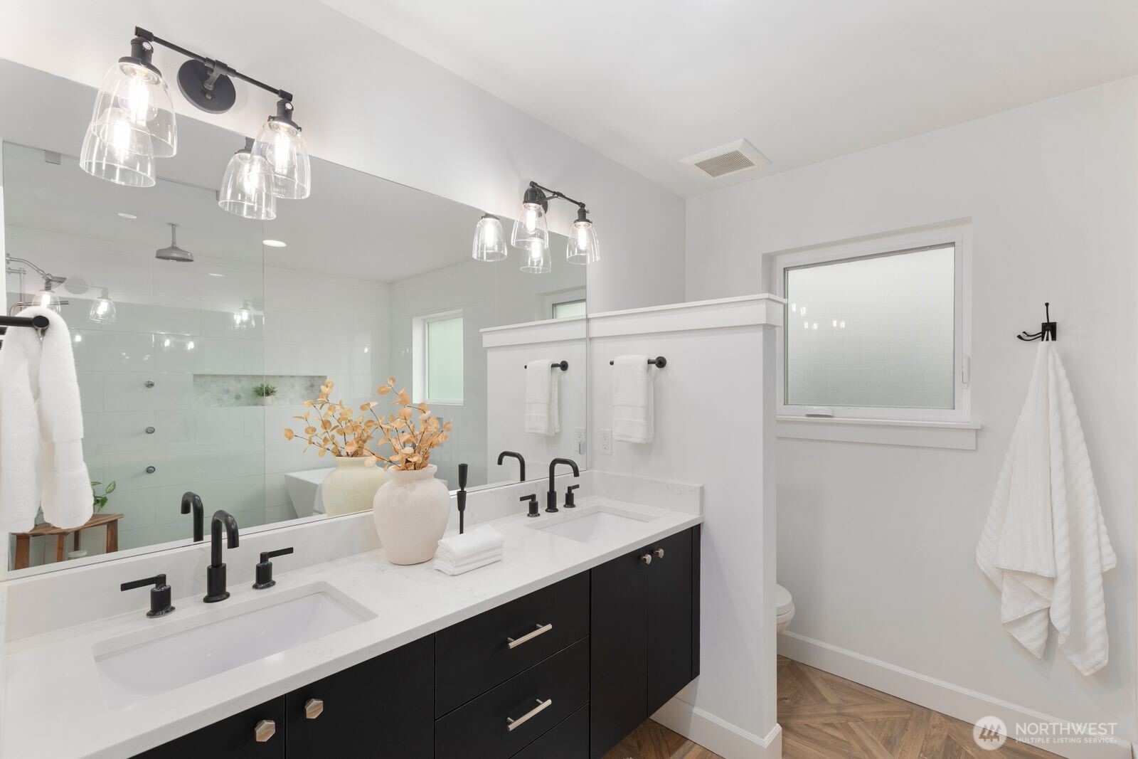 6233 Carleton Avenue South Seattle, WA 98108 - Photo 17 of 38
