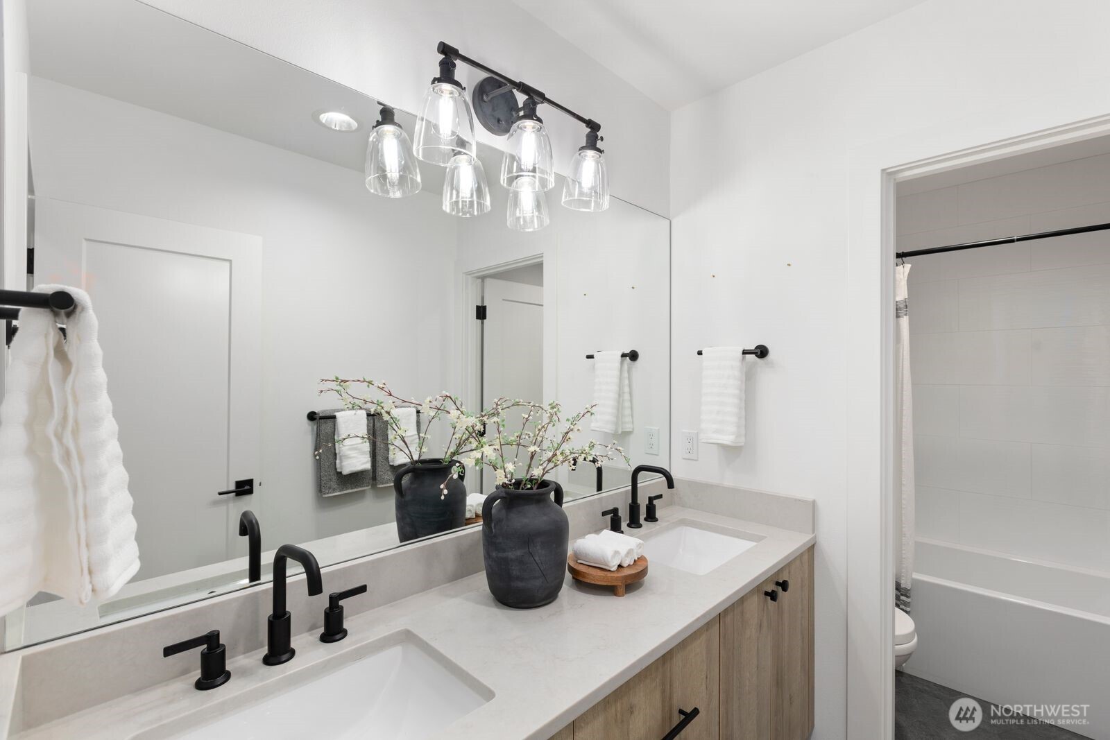 6233 Carleton Avenue South Seattle, WA 98108 - Photo 21 of 38