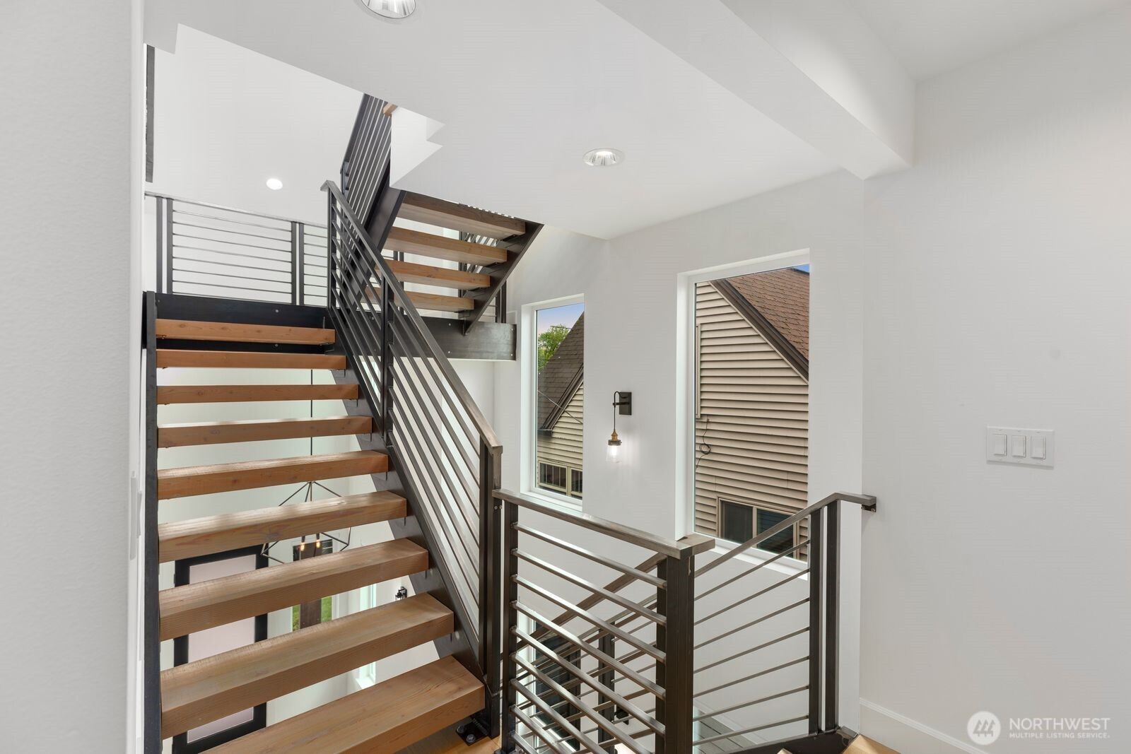 6233 Carleton Avenue South Seattle, WA 98108 - Photo 24 of 38