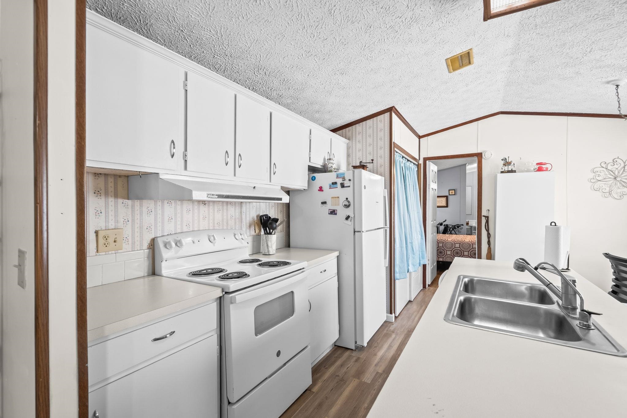 31 Burr Circle Murrells Inlet, SC 29576 - Photo 16 of 45