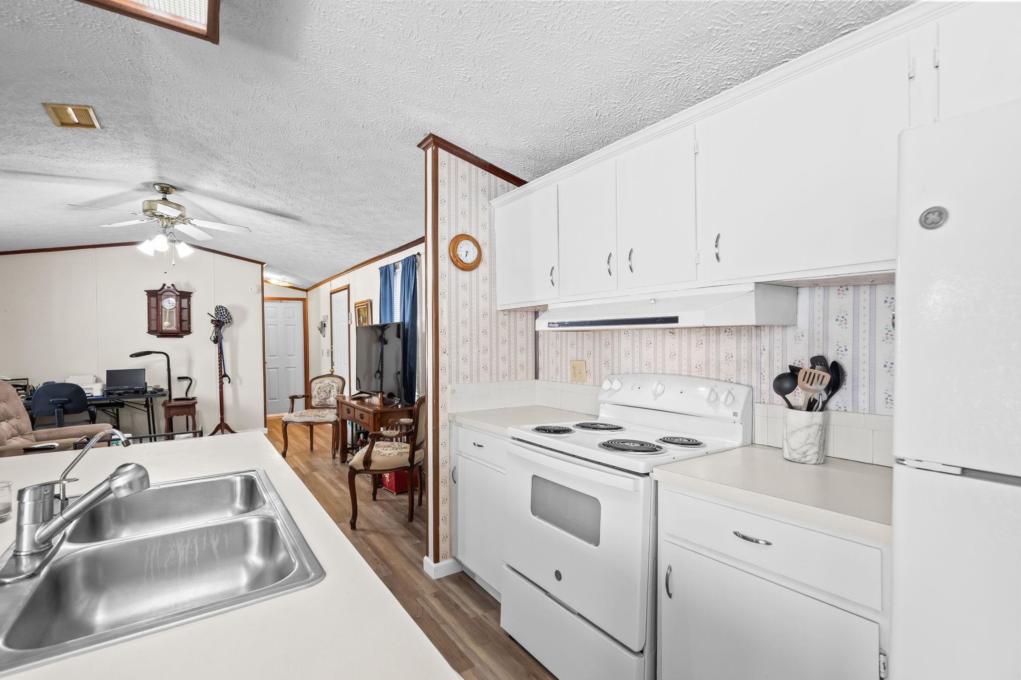 31 Burr Circle Murrells Inlet, SC 29576 - Photo 19 of 45