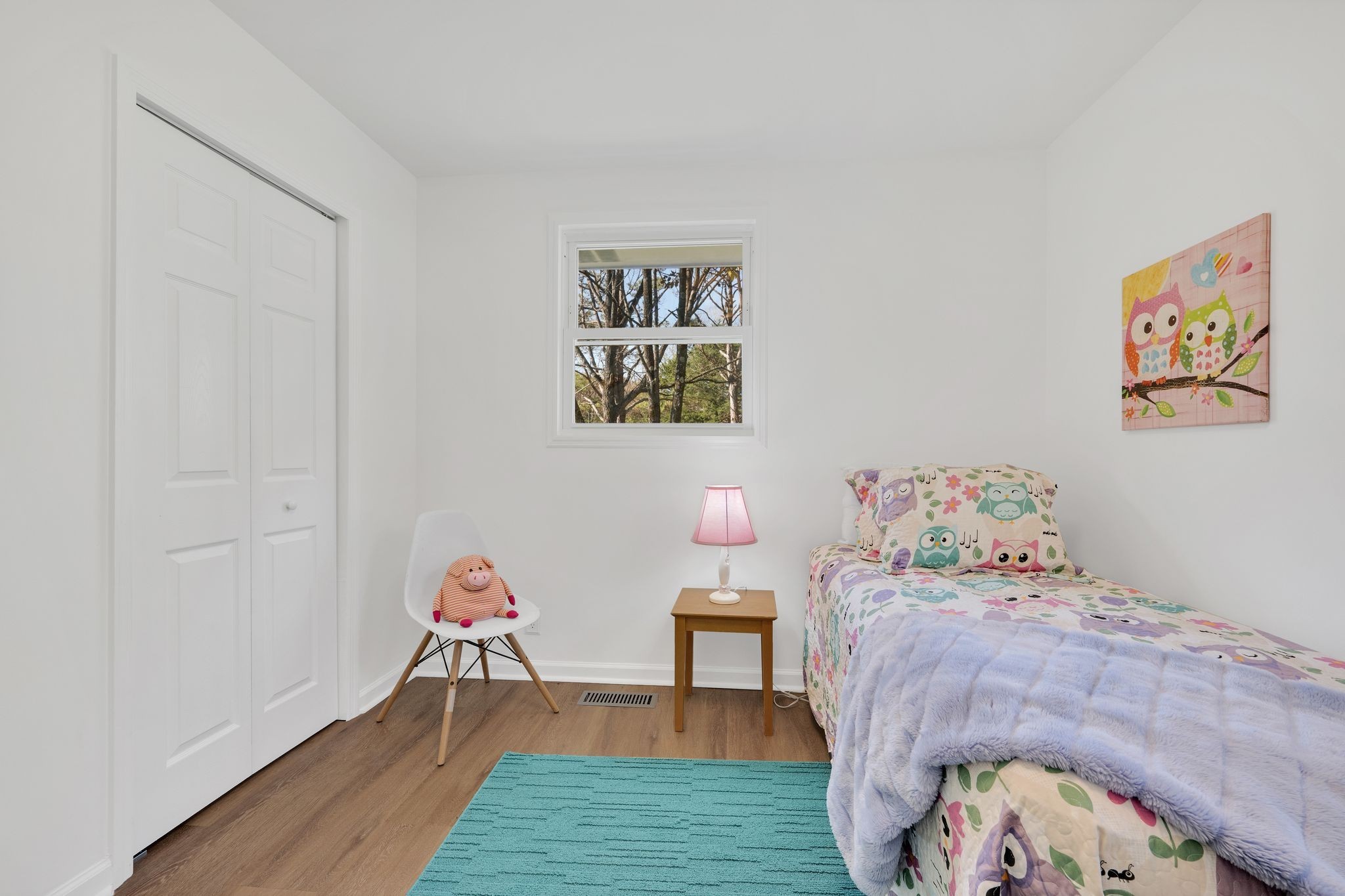 2173 Highway 48 South Dickson, TN 37055 - Photo 21 of 30 a bedroom with a bed and a workspace