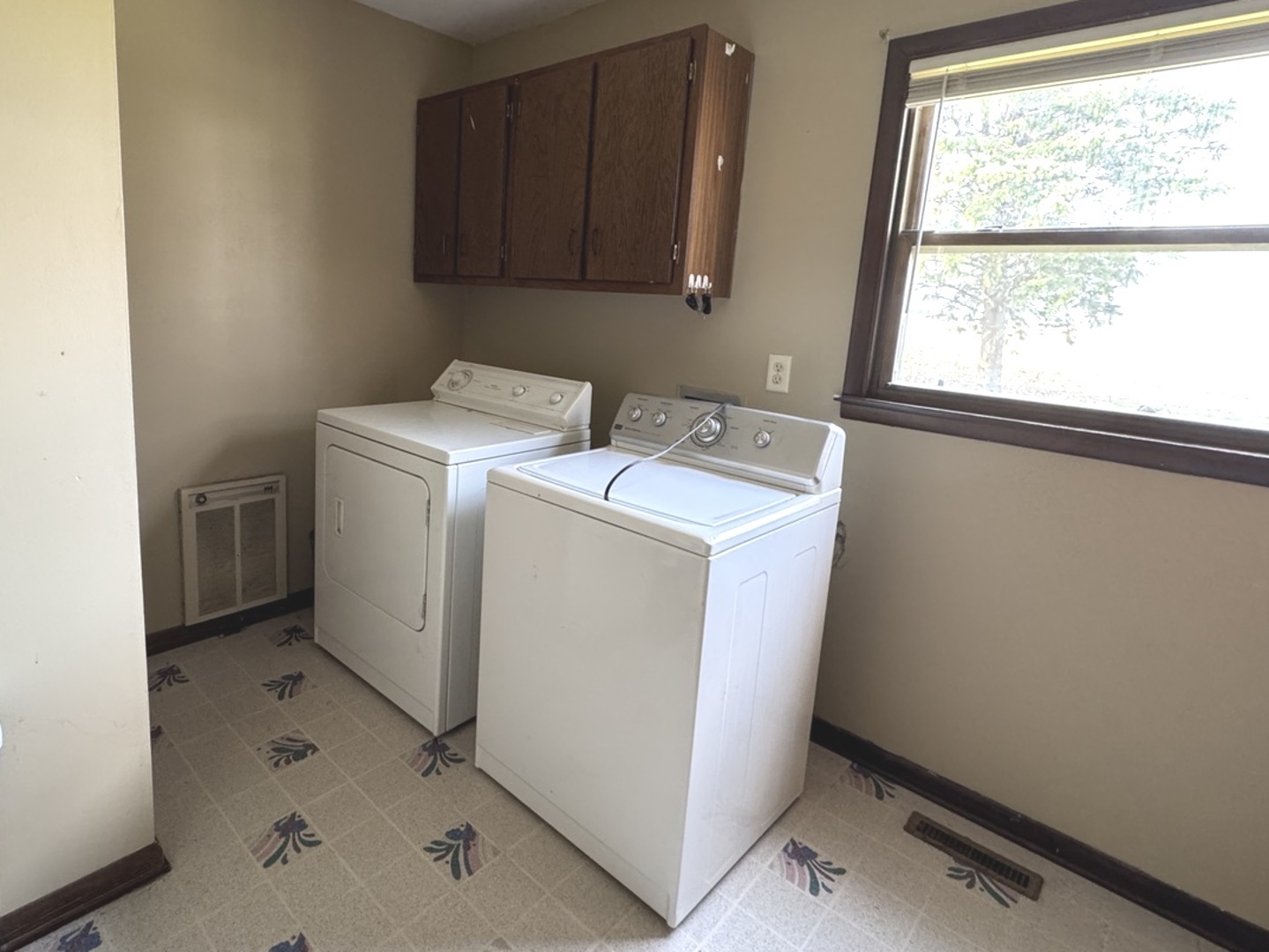 402 North Front Street Sublette, IL 61367 - Photo 13 of 16 Gallery Image 13