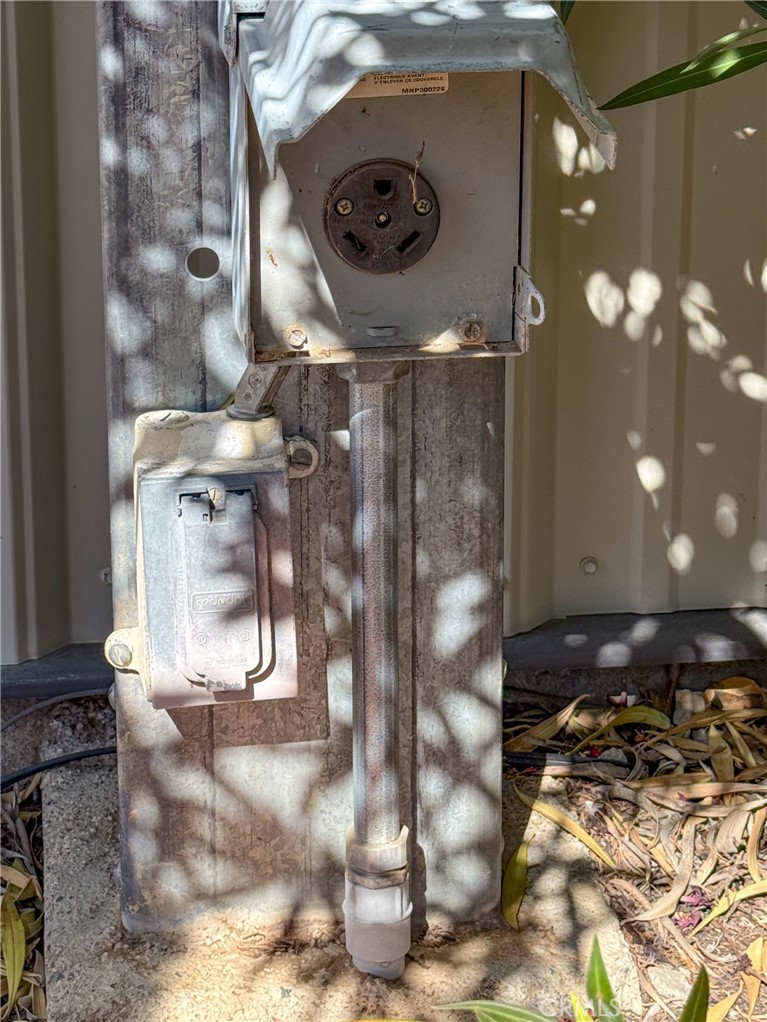 20690 Rancherias Road Apple Valley, CA 92307 - Photo 5 of 69 RV Hook Up