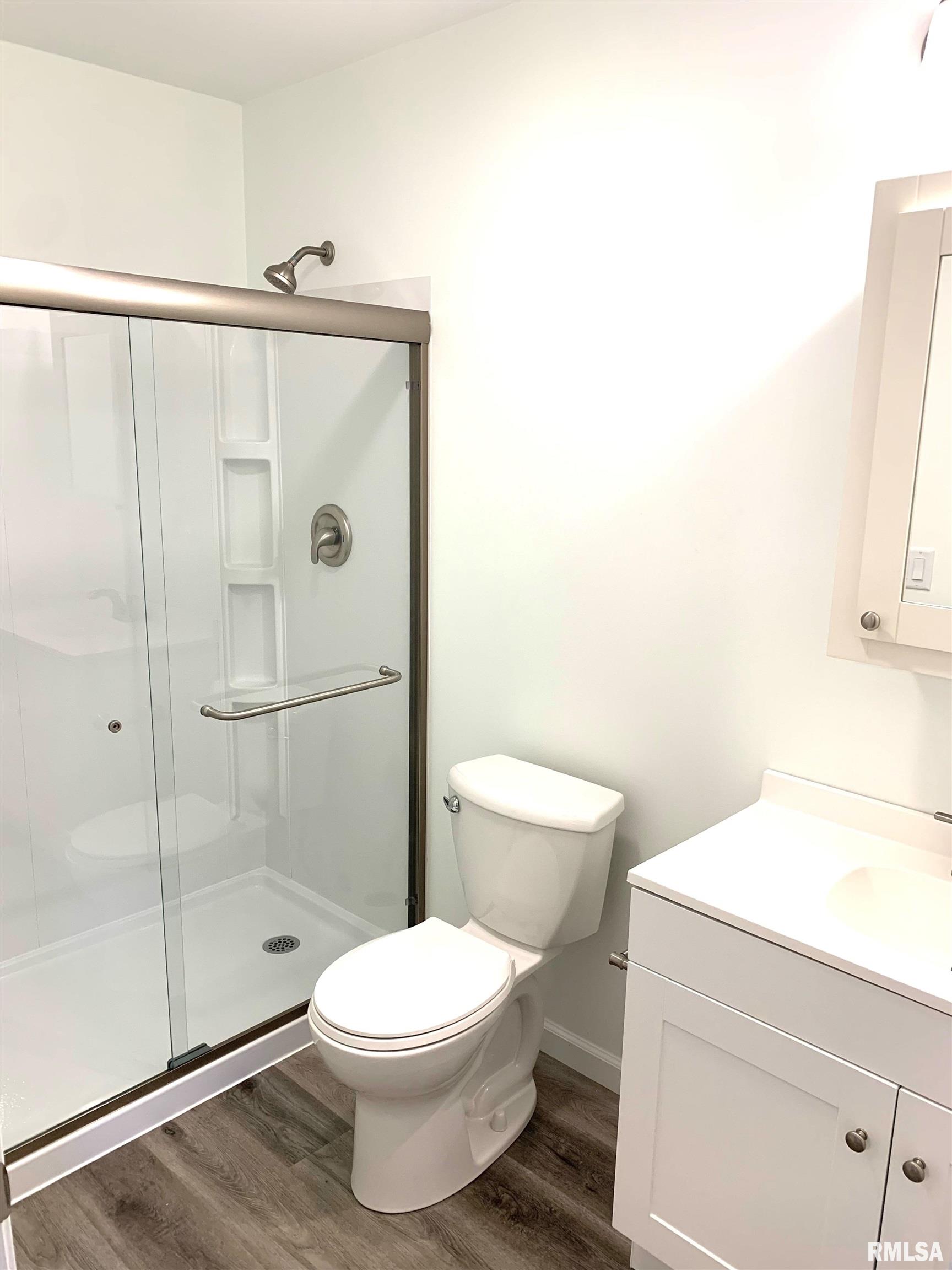 707 North Taylor Street Athens, IL 62613 - Photo 16 of 29