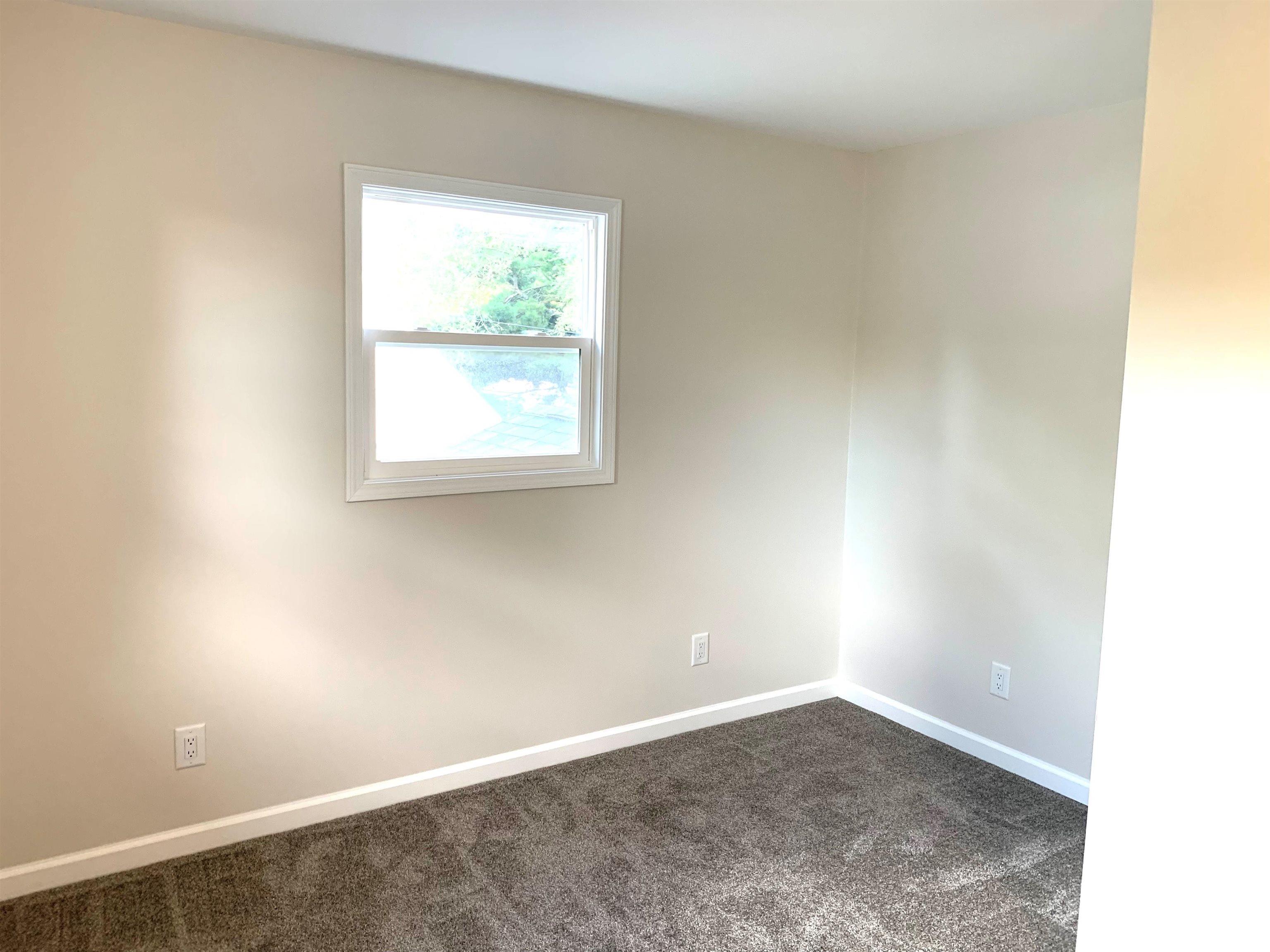 707 North Taylor Street Athens, IL 62613 - Photo 17 of 29