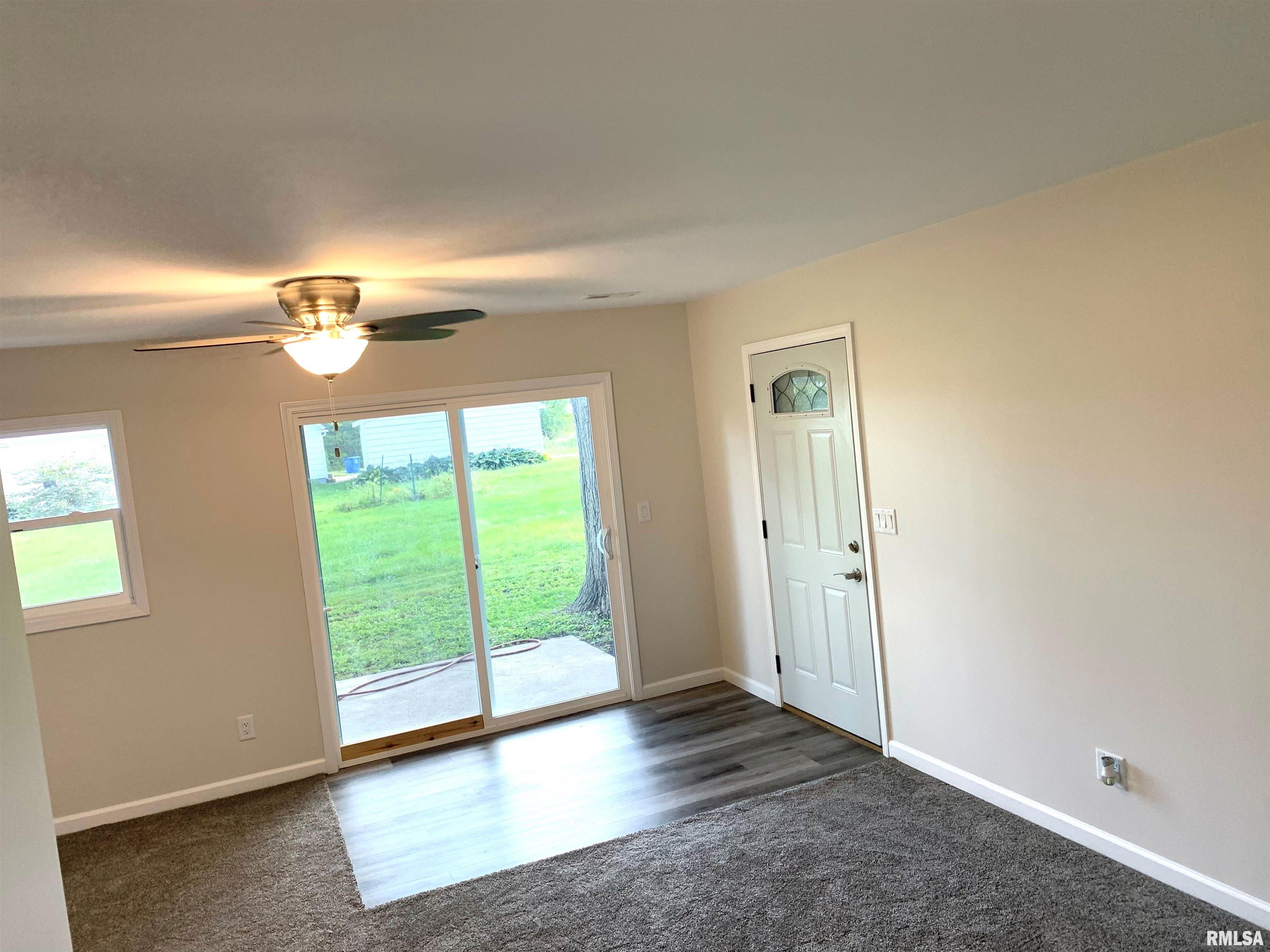 707 North Taylor Street Athens, IL 62613 - Photo 25 of 29