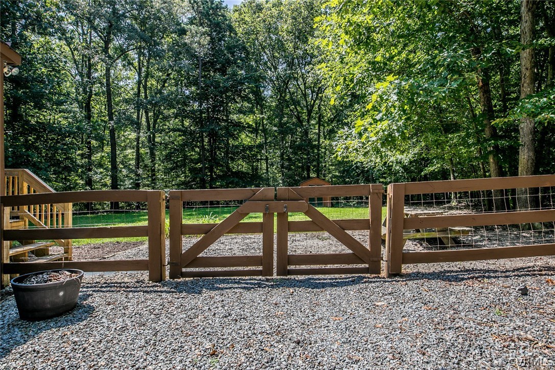 564 Jackson Road Bumpass, VA 23024 - Photo 35 of 36 a view of outdoor space with garden